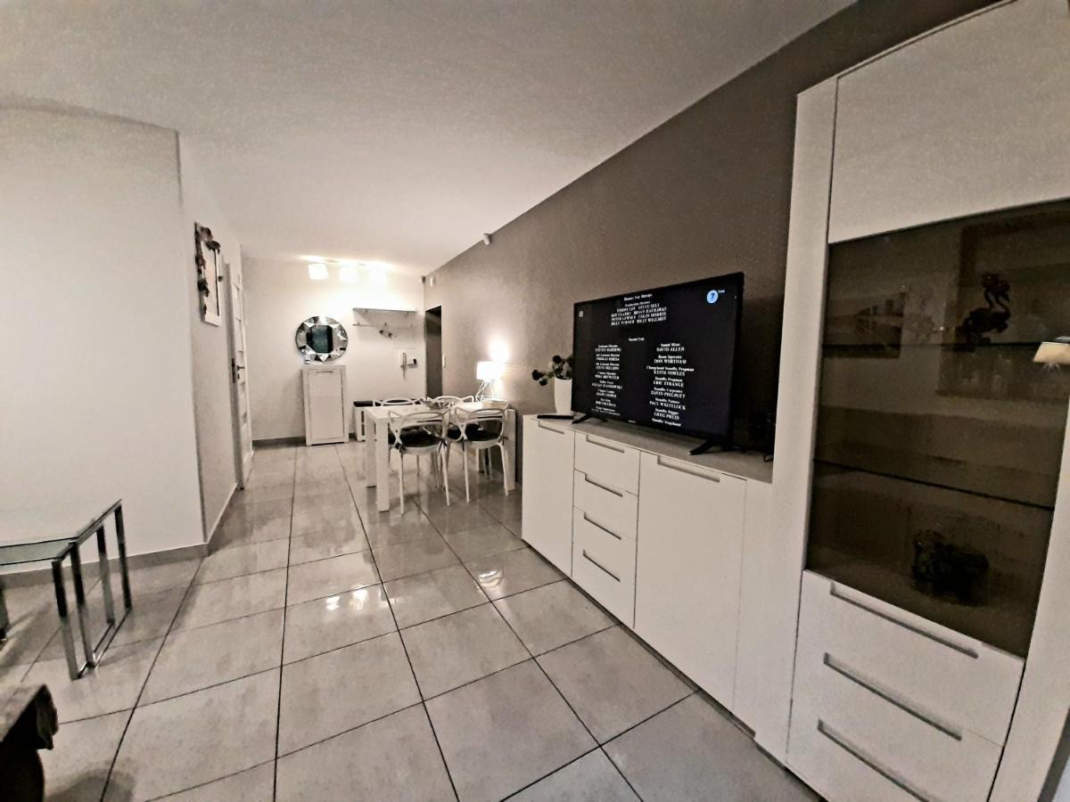 Apartamenty Aleksandry Apartament Przy Parku Swinoujscie Ngoại thất bức ảnh