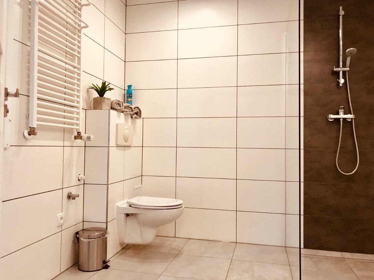 Apartamenty Aleksandry Apartament Przy Parku Swinoujscie Ngoại thất bức ảnh